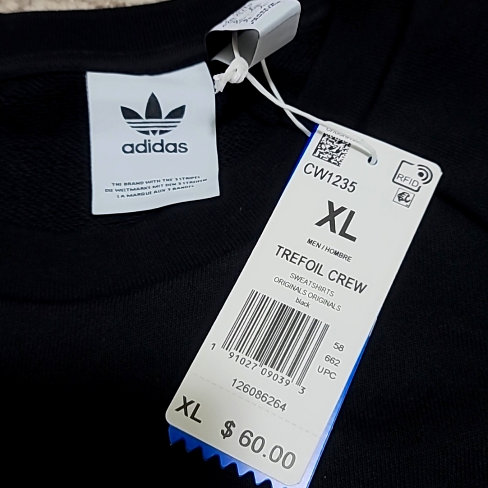 Adidas Sweatshirt